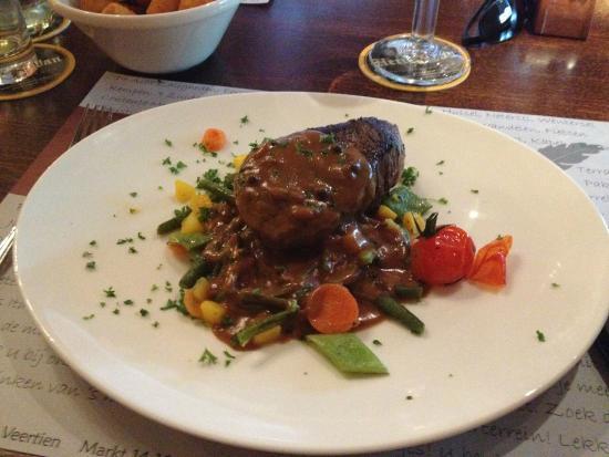 Dinee-Cafe Veertien