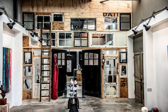 SHE Art Gallery